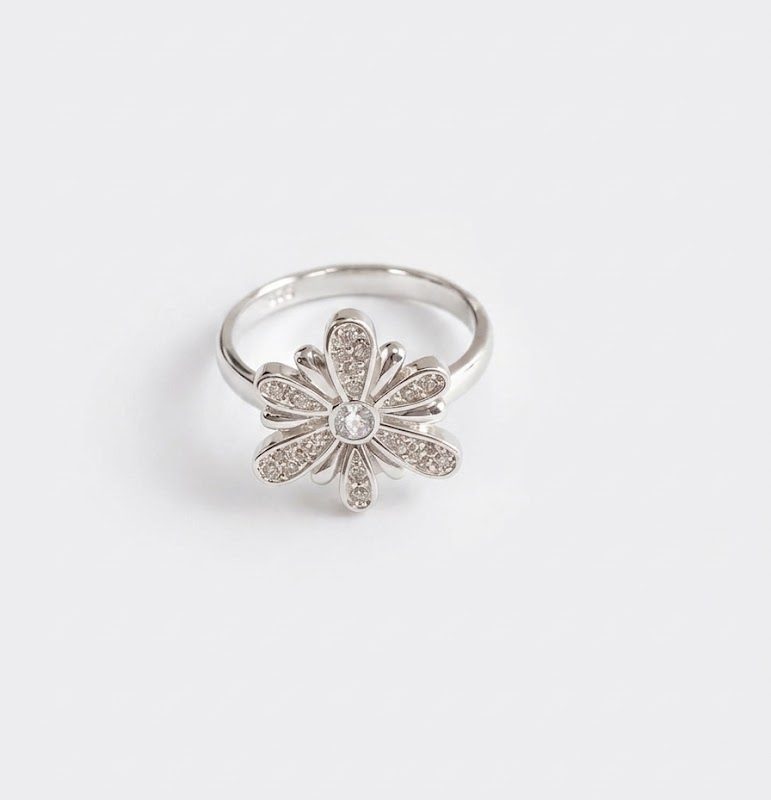 Anillo de flor