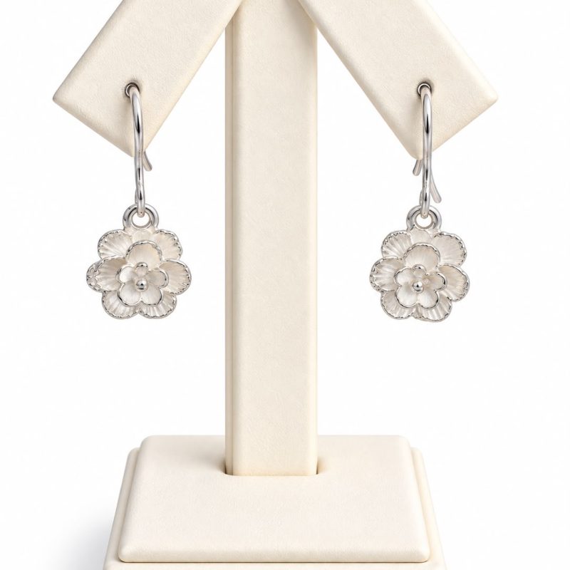 Aretes largos de flor en 3D